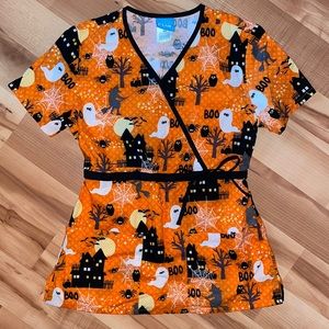 XS Halloween scrub top